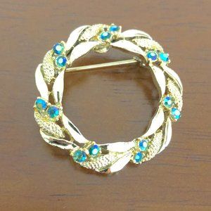 Gerry’s Vintage Gold Tone Rhinestones Wreath Brooch Pin.